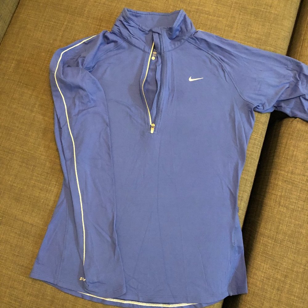 Women's Light Nike Dri-Fit Quarter Zip